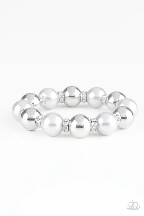 So Not Sorry - Oversized Silver Metallic Pearl Encrusted Rings Bracelet B#5576