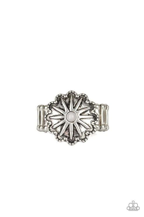 Stone Sensei - Silver/Gray Antiqued Floral Stone Ring R#6170