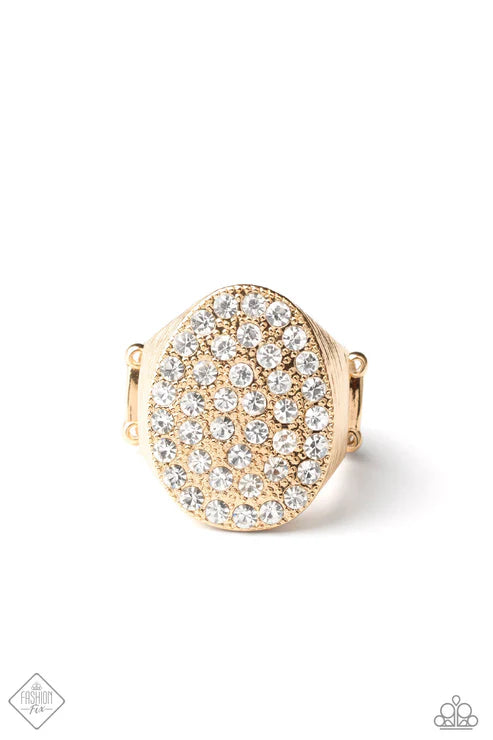 Test Your LUXE - Oversized Gold Oval Haphazardly Scattered Encrusted Ring R#5632
