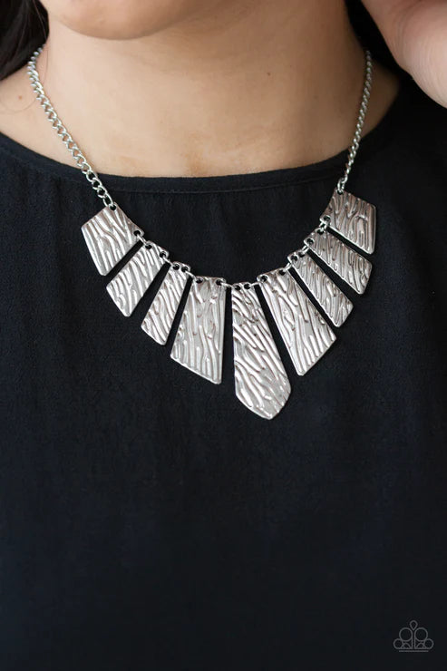 Texture Tigress - Silver Embossed Rippling Angular Plates Edgy Geometric Fringe Necklace N#3747