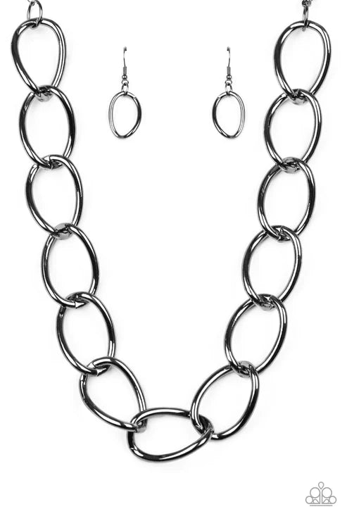 The Challenger - Oversized Black Exaggerated Connected Link Industrial Necklace N#2739