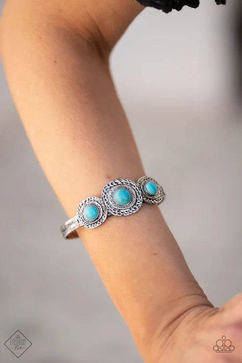 2-Piece Oversized Blue Dotted Stone Mismatched Hammered Set SET#7254