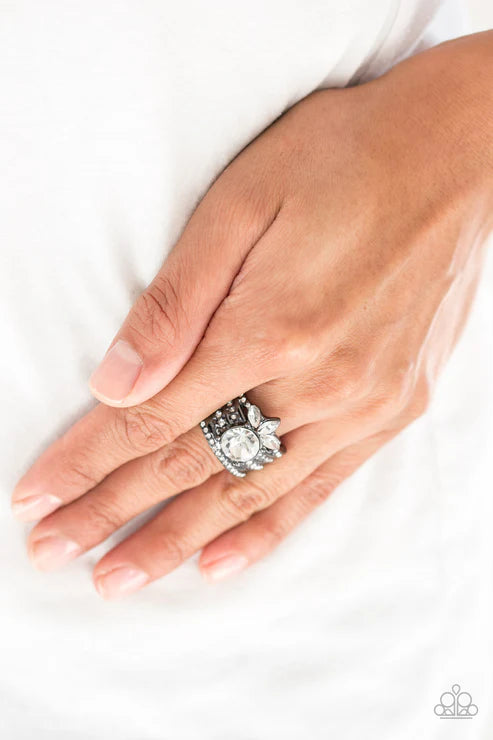 Top Dollar Bling - Black Round/Marquise Encrusted Ring R#6251