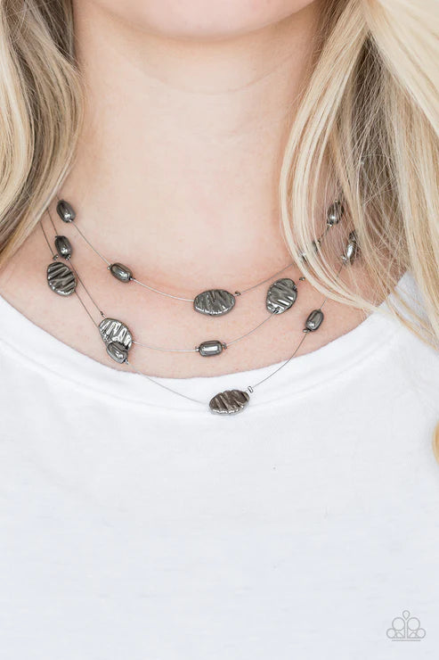 Top ZEN - Black Mismatched Hammered Wire Necklace N#3583