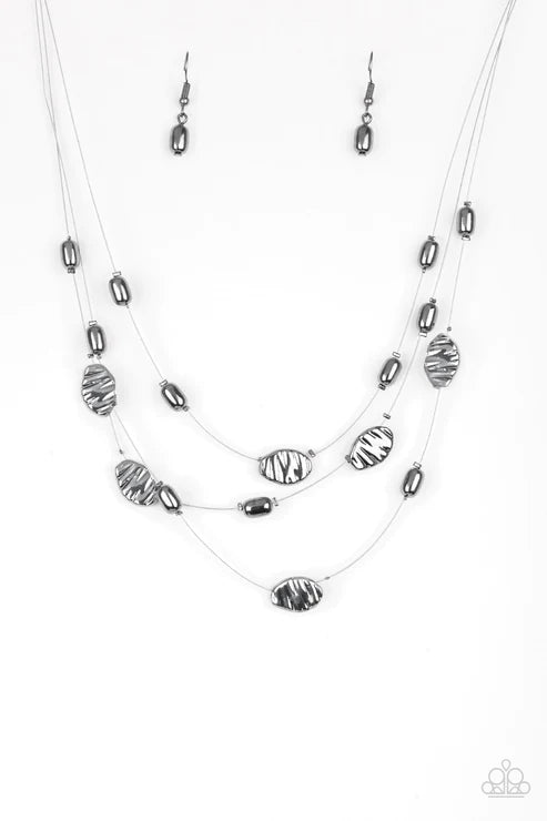 Top ZEN - Black Mismatched Hammered Wire Necklace N#3583