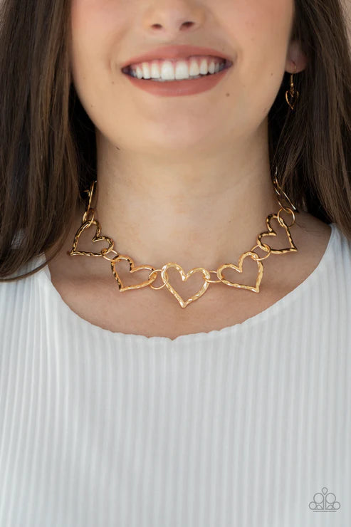 Vintagely Valentine - Oversized Gold Vintage Hammered 3D Heart Linked Necklace N#2747
