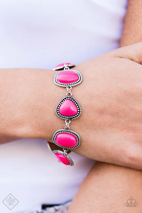 Vividly Vixen - Hot Pink Oval/Triangular Asymmetrical Studded "Puff" Textured Link Bracelet B#5891