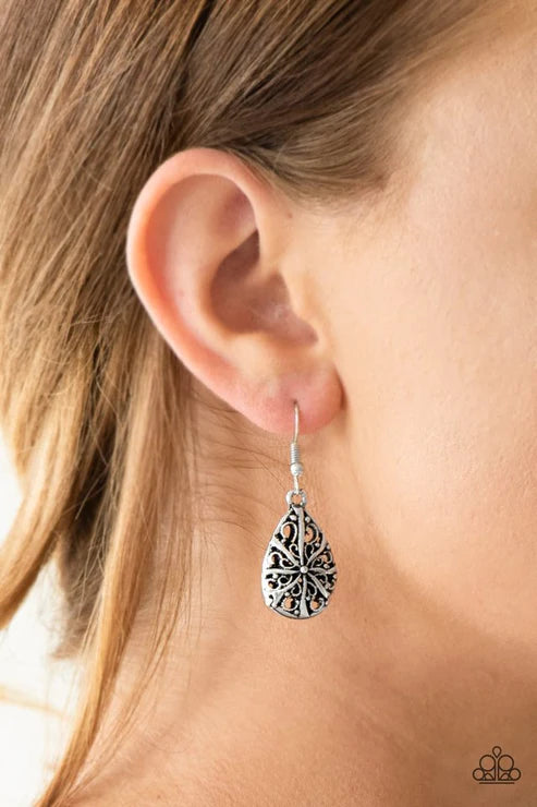 Western Wisteria - Silver Antiqued Shimmer Filigree Teardrop Earrings E#5698