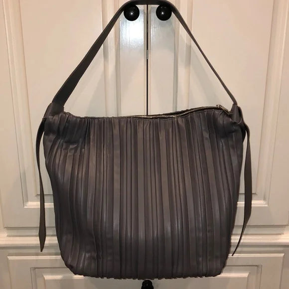 *NEW* Collectible Paparazzi Convention LOP Leather Bag