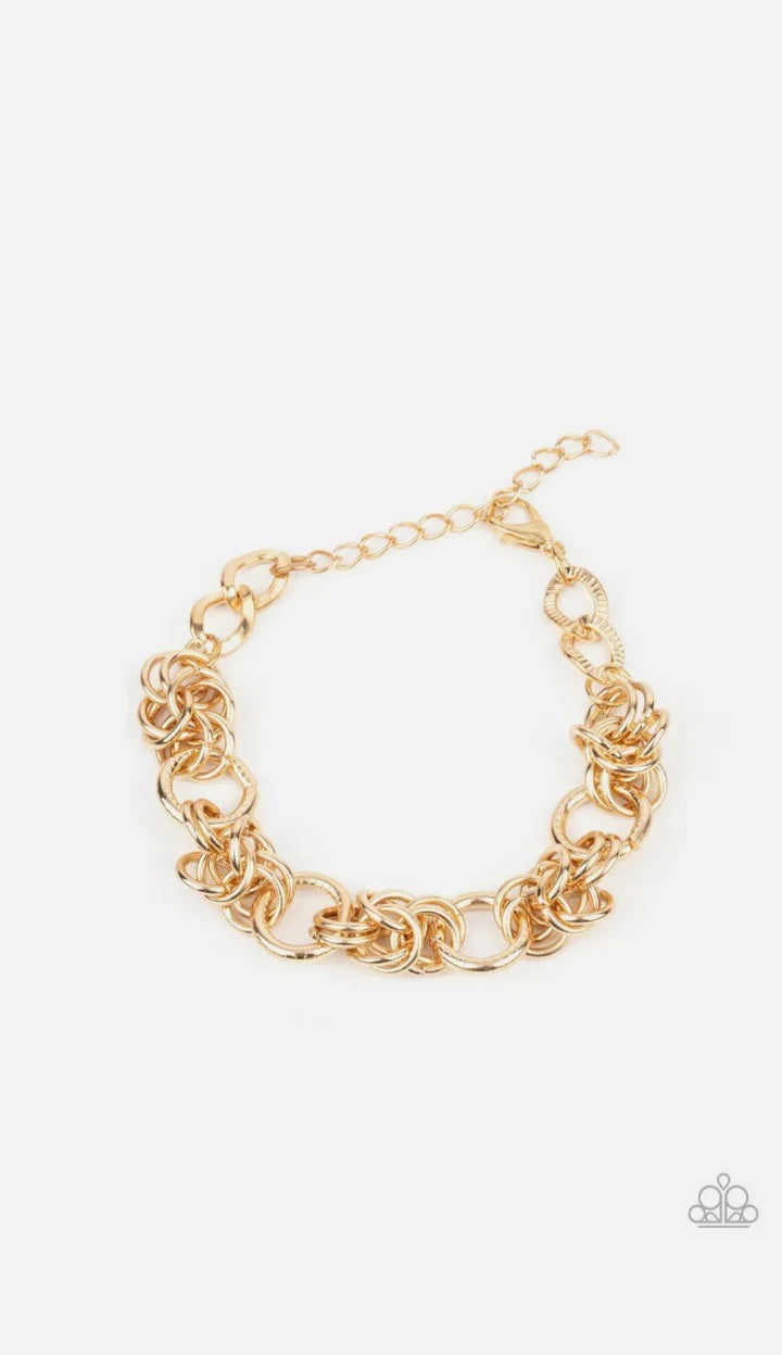 Big City Chic - Gold Spunky Mismatched Interlock Link Bracelet B#267
