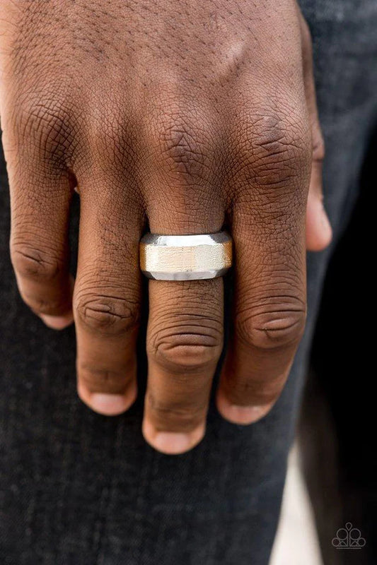 Checkmate - Oversized Multi (Silver/Gold) Beveled Shimmer Hammered Urban Ring R#1138