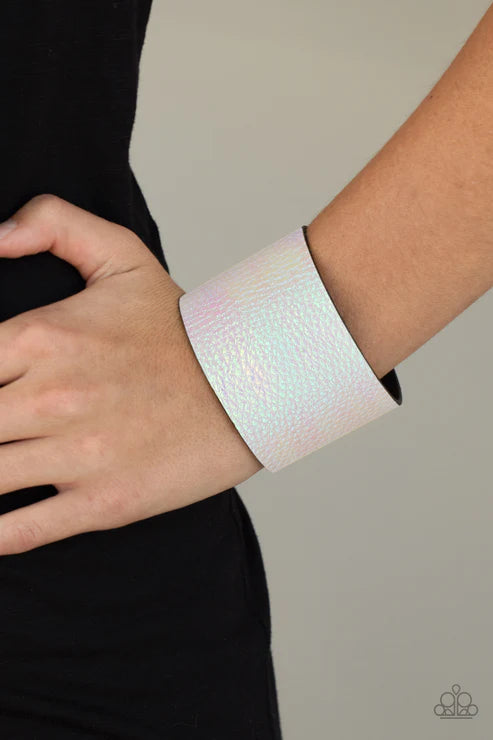 Cosmo Cruise - Oversized White Iridescent Crocodile Print Leather Wrap Adjustable Snap Closure Bracelet B#1920