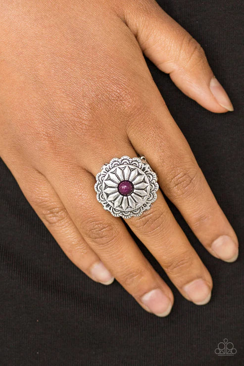 Daringly Daisy - Purple Flower Daisy Ring R#1757