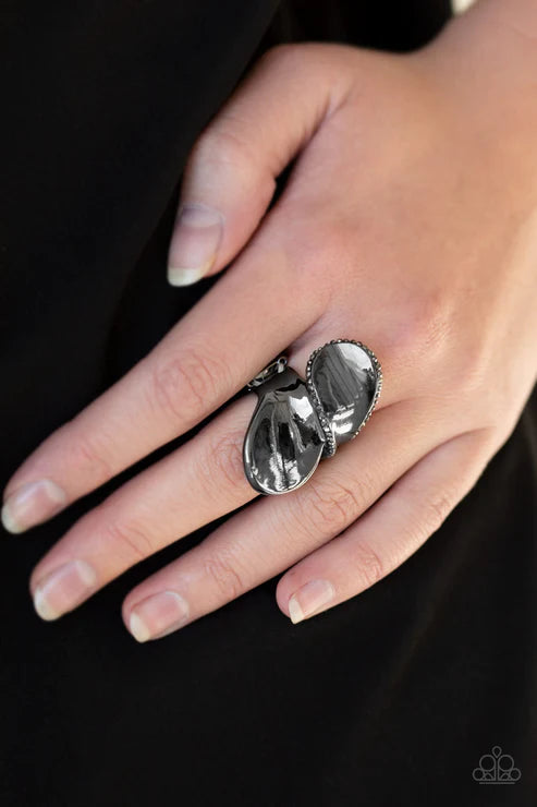 Fabulously Folded - Oversized Black Bordered Hematite Encrusted Folded Ring R#1729