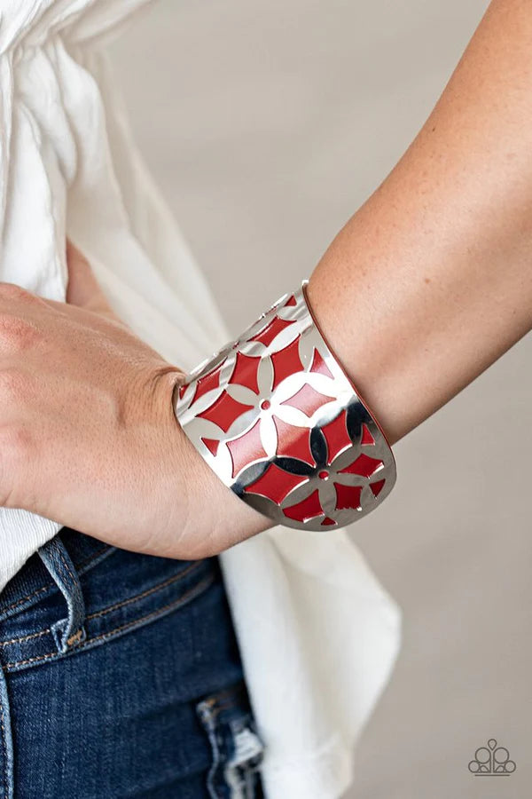 Garden Fiesta - Oversized Samba Red Stenciled 3D Daisy Peek Out Leather Cuff Bracelet B#753