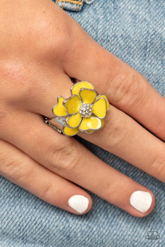 Hibiscus Holiday - Oversized Yellow (Sunny) 3D Painted Colorful Petals White Encrusted Whimsically Flowering Ring R#1209