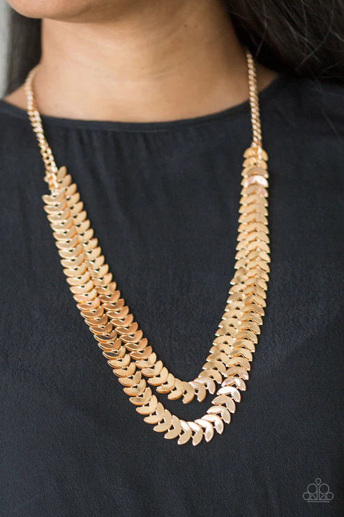 Industrial Illumination - Gold Shimmer Leaf Disc Fan Folded Half Linked Necklace N#2510