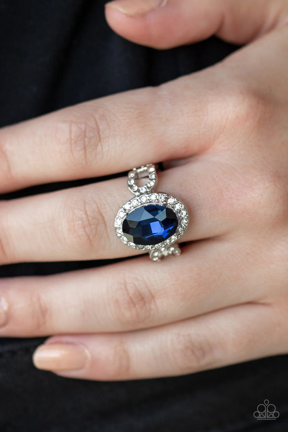 Magnificent Majesty - Oversized Blue Oval Gem Frame Radiating White Encrusted Regal Flair Ring R#1190