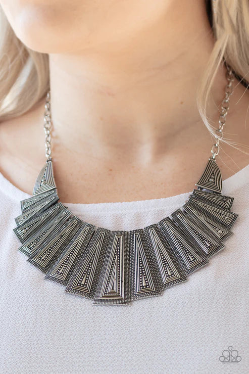 Metro Mane - Oversized Silver Antiqued Studded/Embossed Geometric Fan Out Plates Necklace N#2590