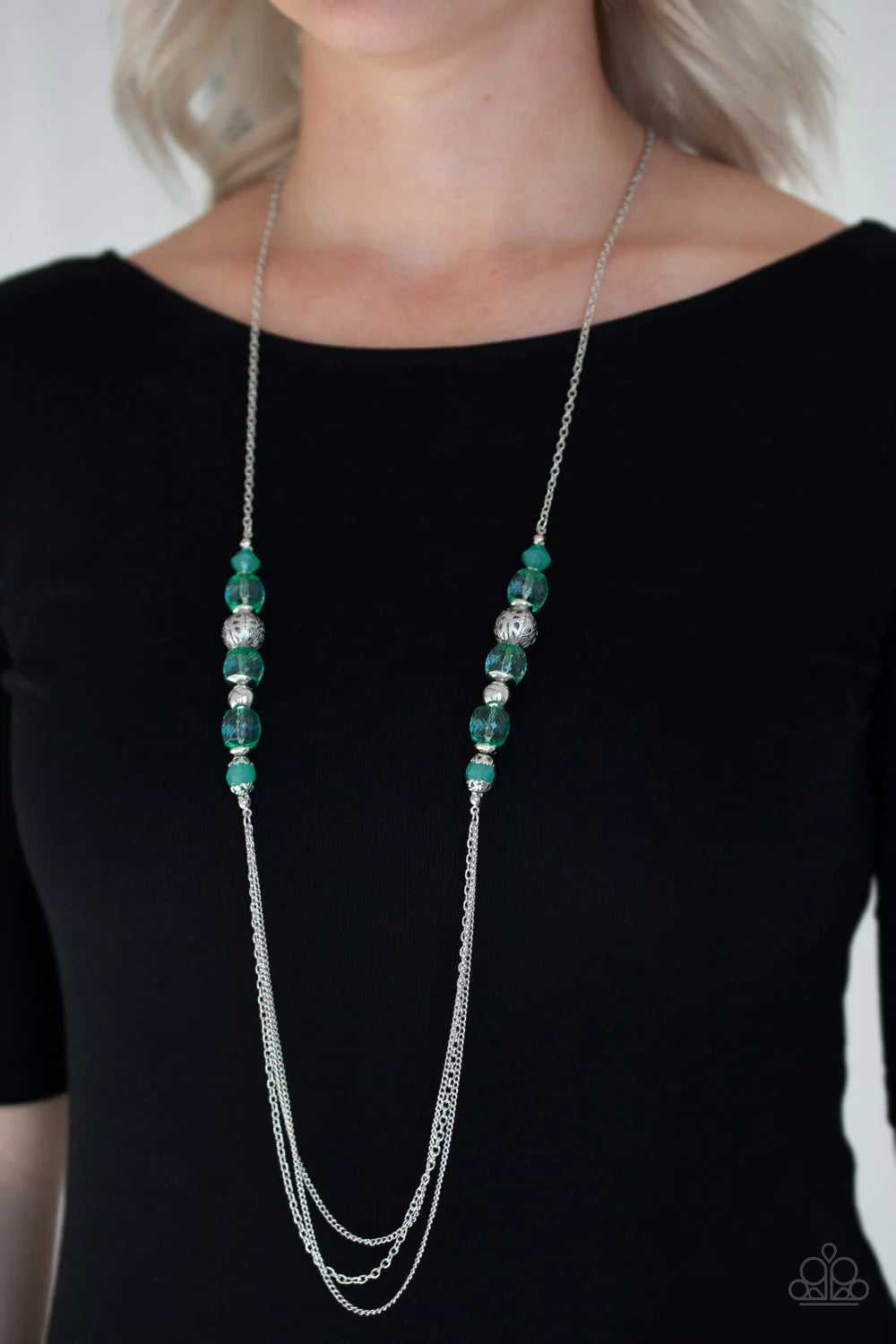 Native New Yorker - Green Ornate Glassy Opaque Crystal Accent Necklace N#559
