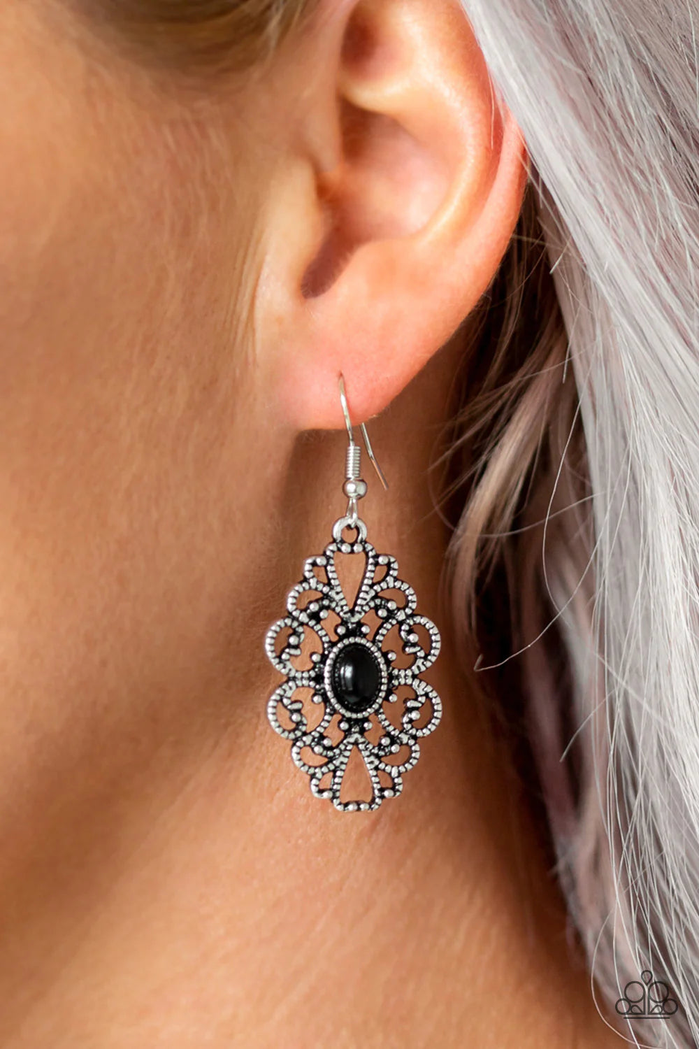 Over The POP - Black Swirl Studded Earrings E#1395
