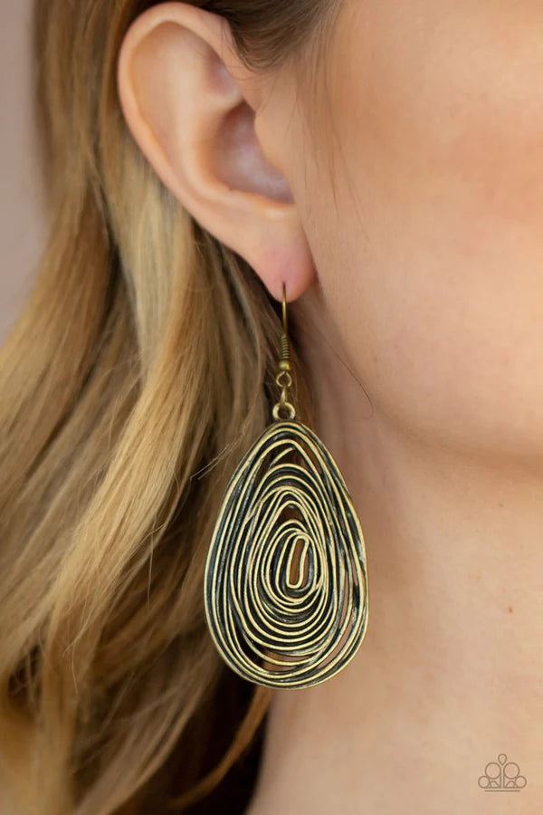 Rural Ripples - Oversized Brass Antiqued Rustic Asymmetrical Wire Coil Teardrop Earrings E#1439