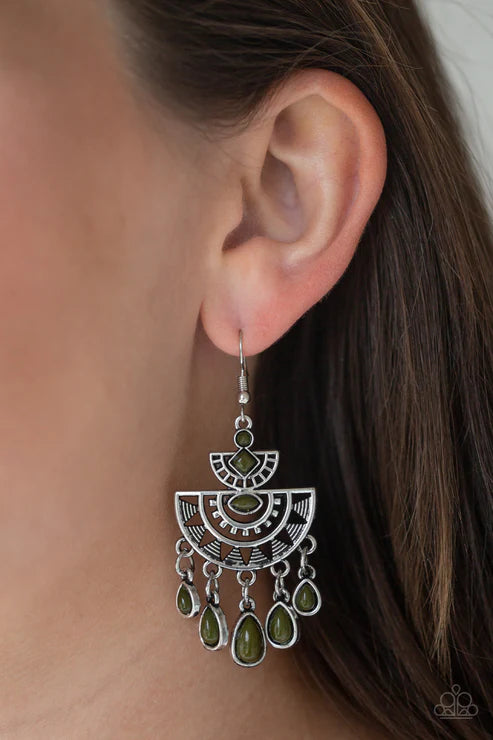 SOL Searching - Green 3D Sunburst Teardrop Fringe Earrings E#2381