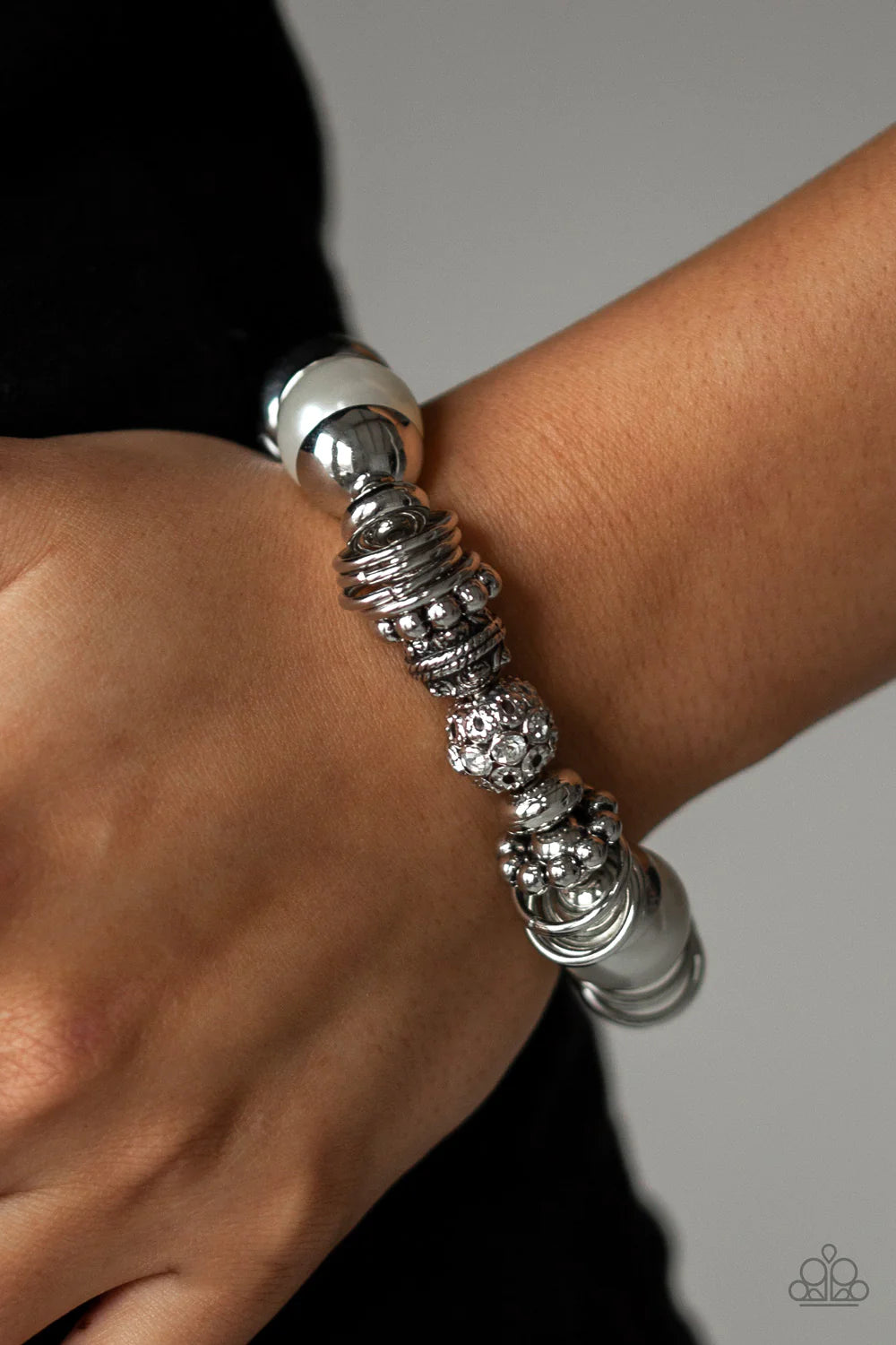 Uptown Tease - Oversized White Pearl Mismatched Accent Encrusted Bracelet B#1027