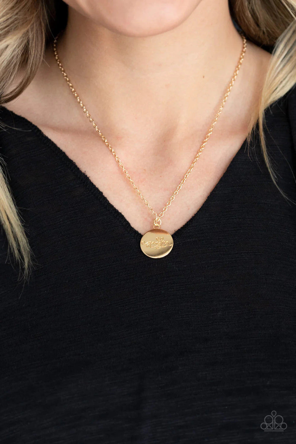 Worlds Best Grandma - Gold Stamped "Grandma" Whimsical Script Disc Necklace N#356