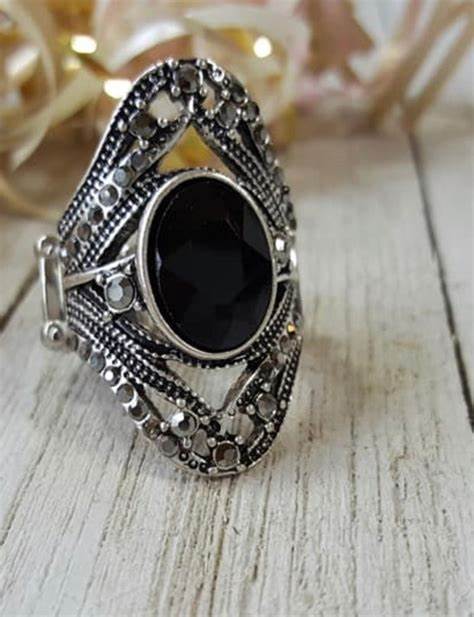 Red Carpet Rebel - Oversized Black Hematite Encrusted Studded Whirl Ring R#2109